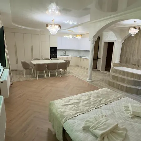 Mishyn-City Hotel Dobrovlyany Exterior photo