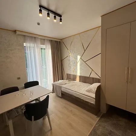 Mishyn-City Hotel Dobrovlyany Exterior photo
